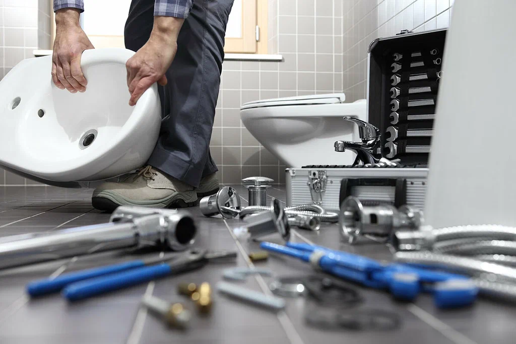 Professional bathroom plumbing repair in Woodland